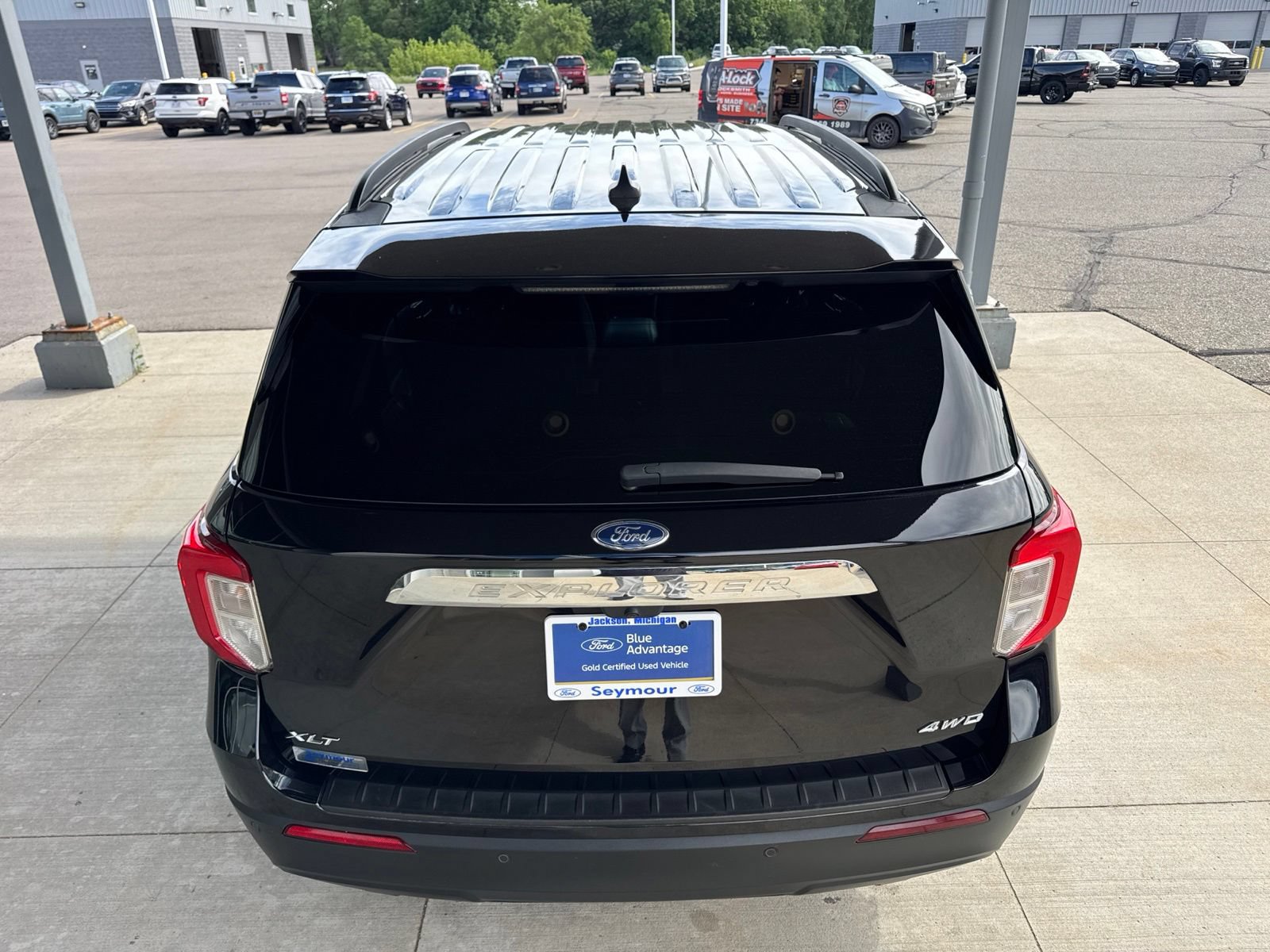 Certified 2023 Ford Explorer XLT AWD/4WD image 7