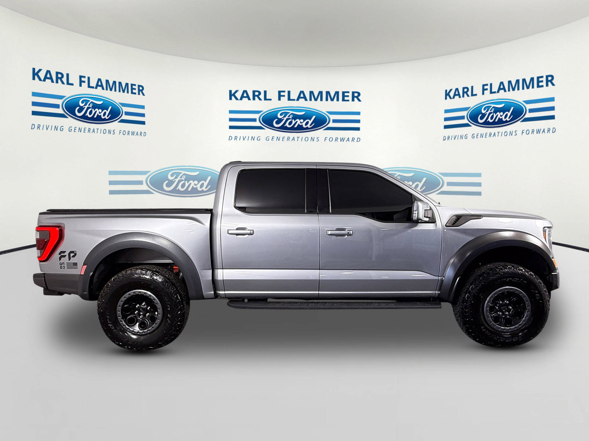 Certified 2022 Ford F150 Raptor w/ Convenience Package AWD/4WD image 2