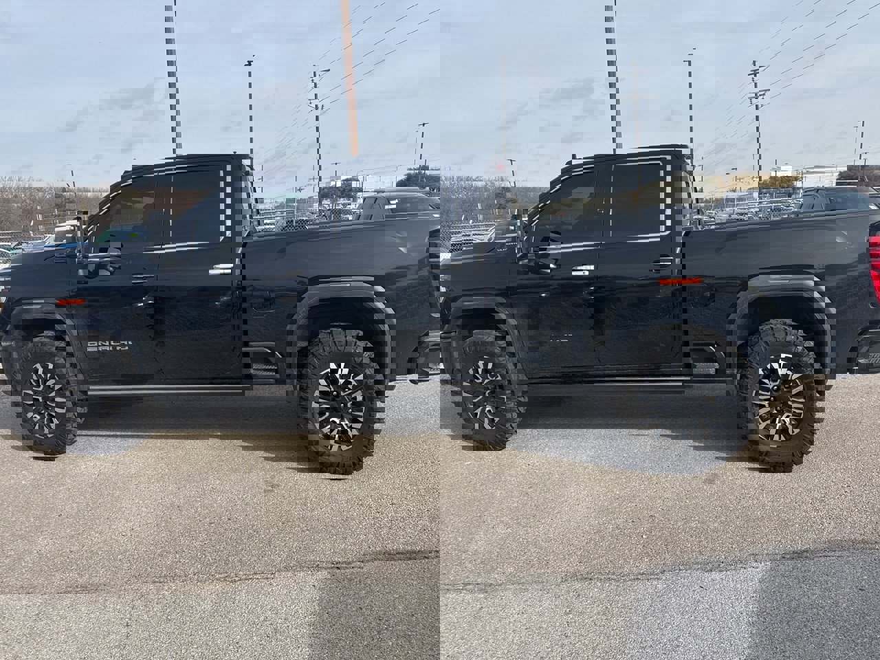 Used 2024 GMC Sierra 2500 Denali Ultimate w/ Max Trailering Package image 9