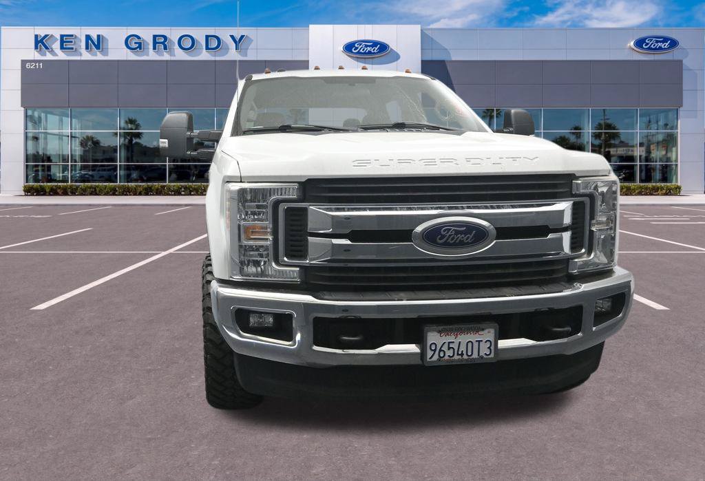 Certified 2018 Ford F250 XLT w/ XLT Value Package AWD/4WD image 19