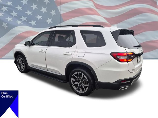 Used 2024 Honda Pilot Touring image 3