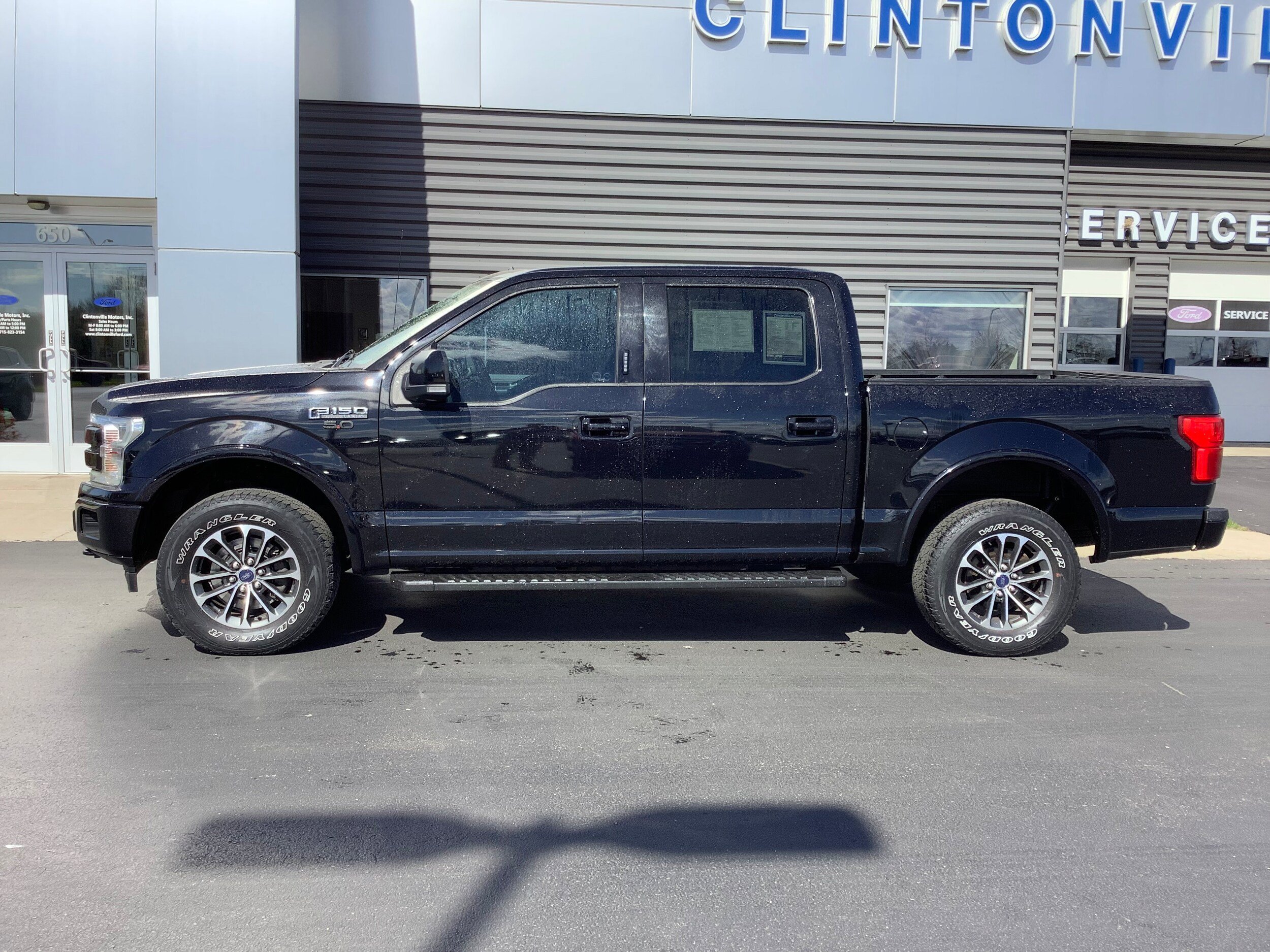 Certified 2019 Ford F150 Lariat w/ Equipment Group 502A Luxury AWD/4WD image 2