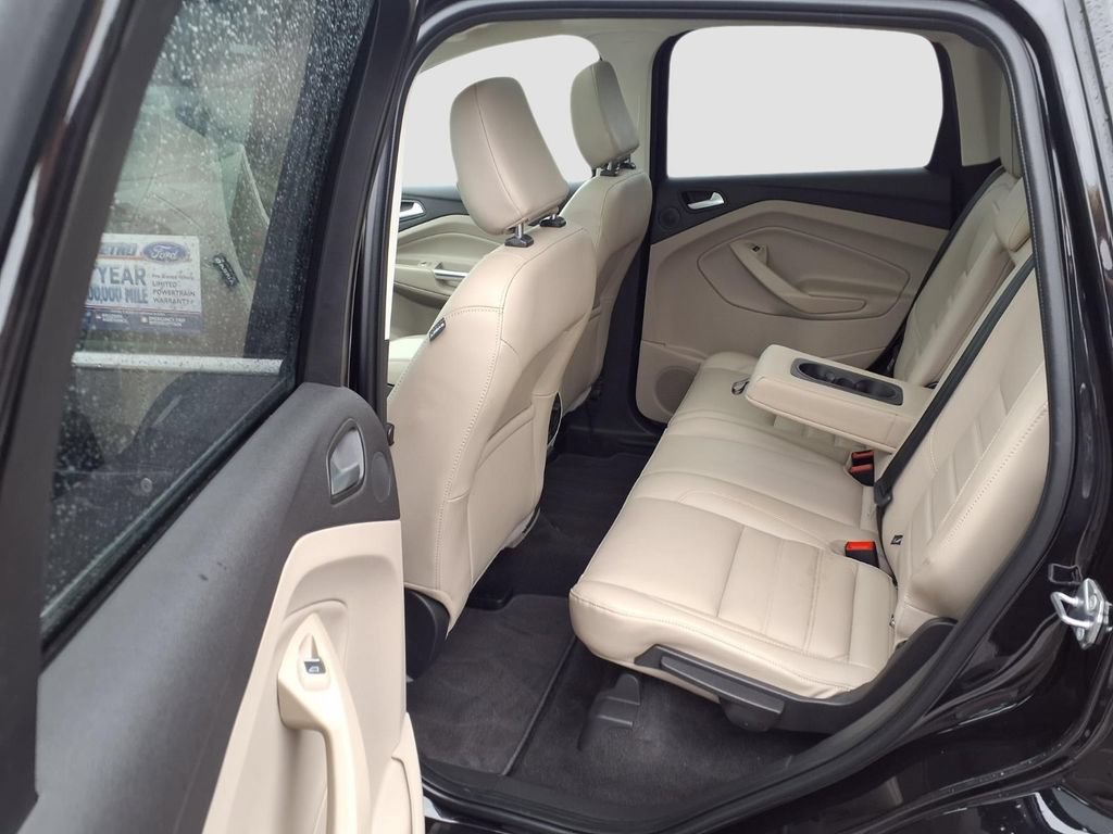 Certified 2019 Ford Escape Titanium AWD/4WD image 28
