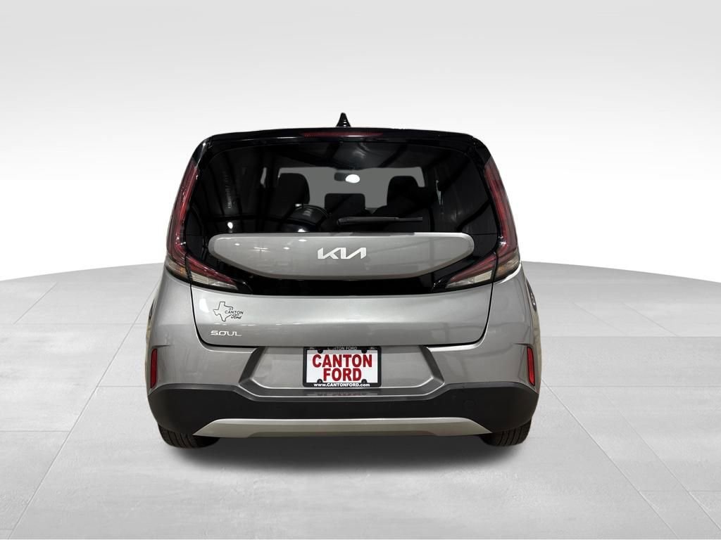 Used 2024 Kia Soul LX w/ Option Group 015 image 4
