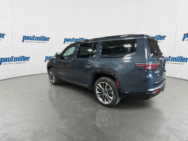Used 2023 Jeep Wagoneer Series III w/ Premium Group I AWD/4WD image 8