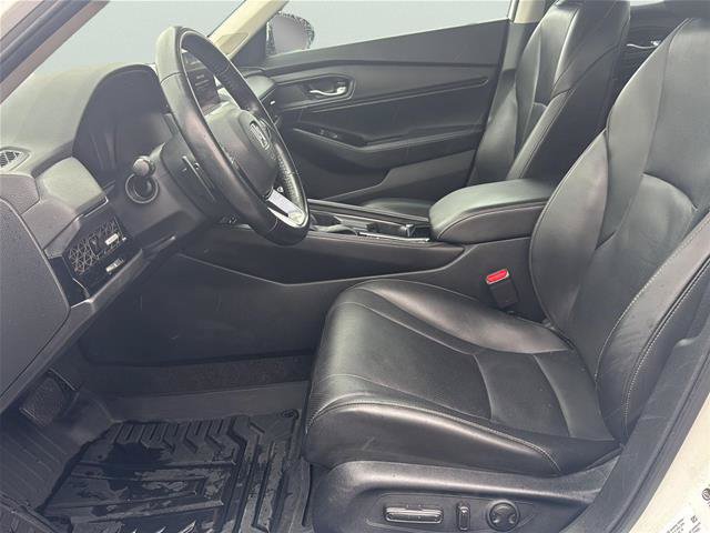 Used 2023 Honda Accord Touring image 11