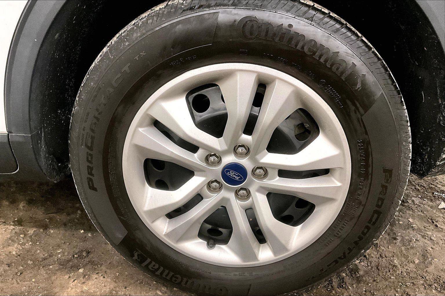 Certified 2022 Ford Escape S image 10