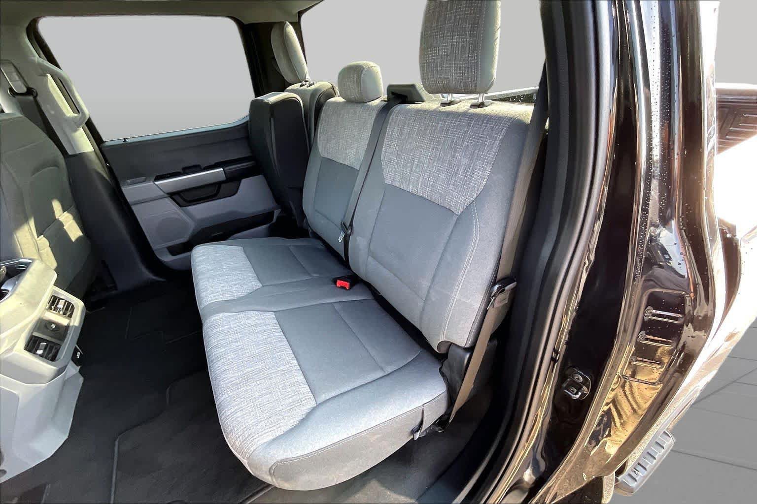 Certified 2025 Ford F250 XLT w/ Tremor Off-Road Package AWD/4WD image 19