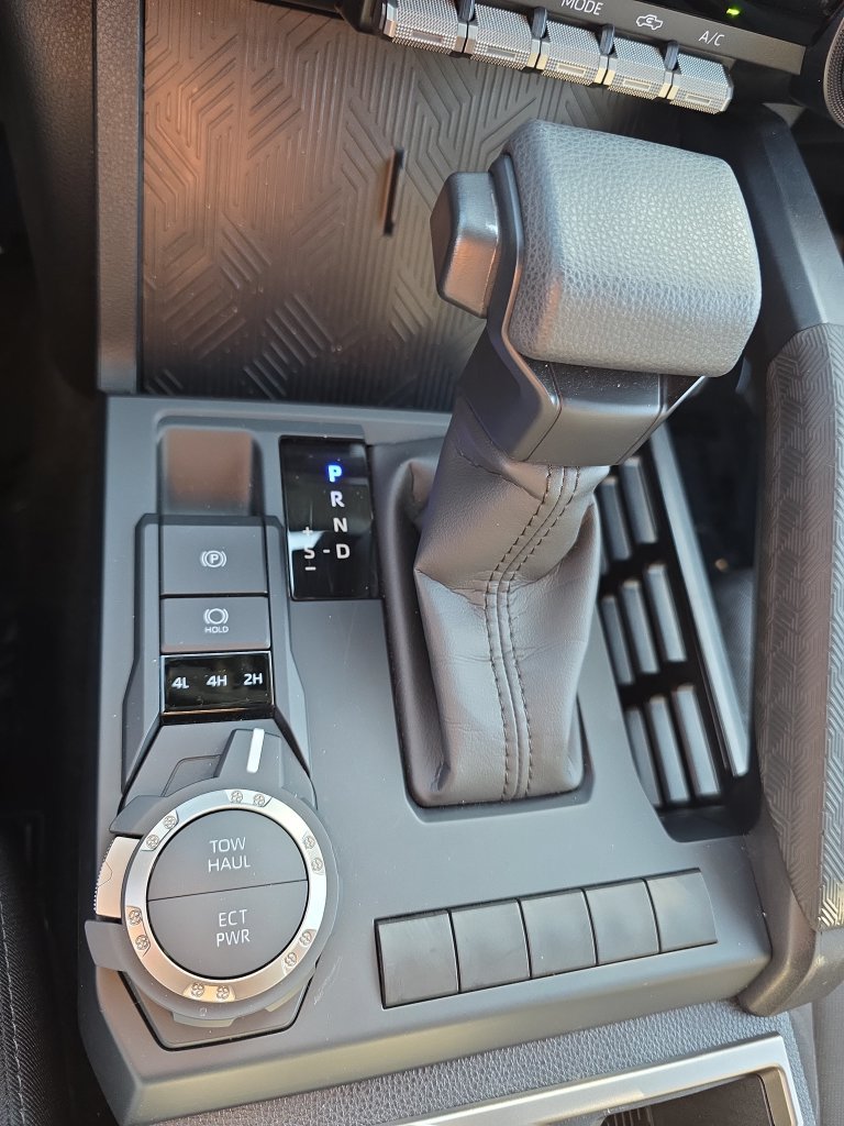 Used 2026 Toyota Tacoma SR5 AWD/4WD image 21