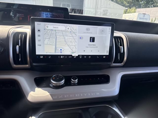 Certified 2025 Ford Expedition Active AWD/4WD image 23