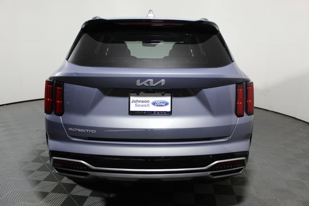 Used 2023 Kia Sorento SX image 3