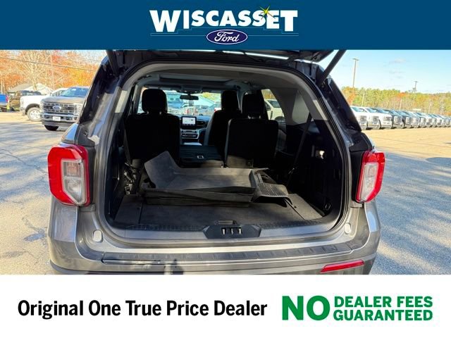 Certified 2022 Ford Explorer XLT w/ Equipment Group 202A image 12