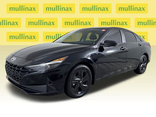 Used 2022 Hyundai Elantra SEL FWD image 12