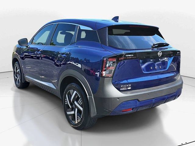 Used 2025 Nissan Kicks SV FWD image 5