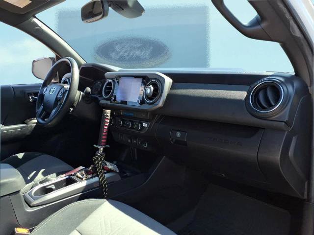 Used 2023 Toyota Tacoma TRD Sport AWD/4WD image 13