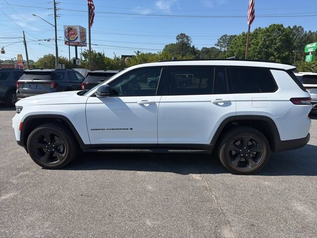 Used 2024 Jeep Grand Cherokee L Altitude image 4