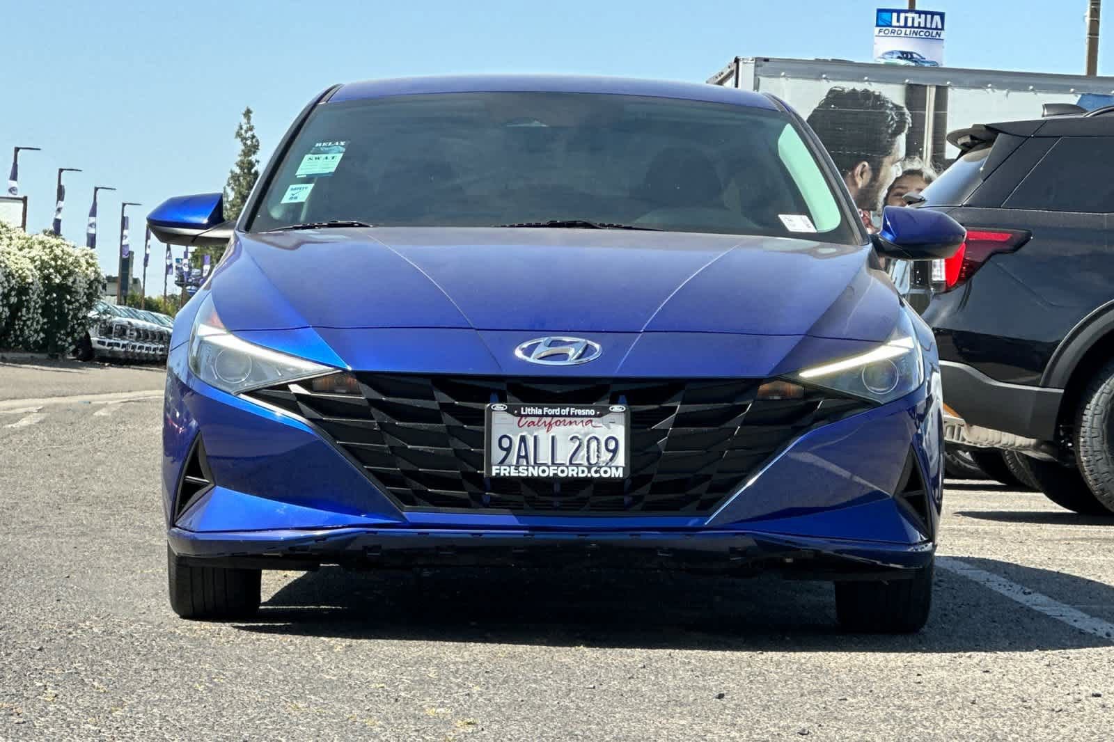 Used 2022 Hyundai Elantra SE FWD image 10