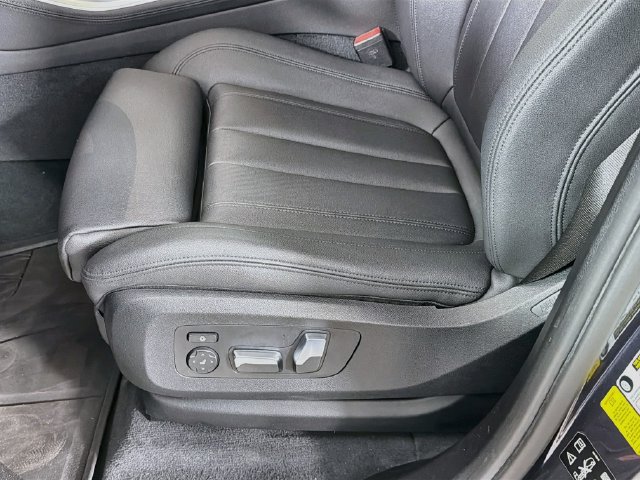 Used 2019 BMW X5 xDrive40i w/ Convenience Package AWD/4WD image 23
