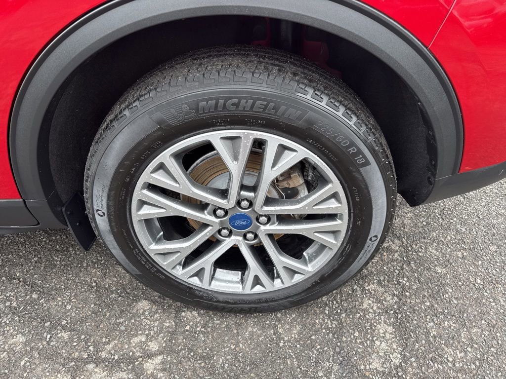 Certified 2022 Ford Escape SEL image 10