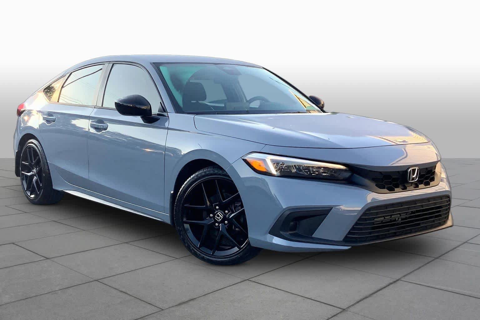 Used 2023 Honda Civic Sport image 3