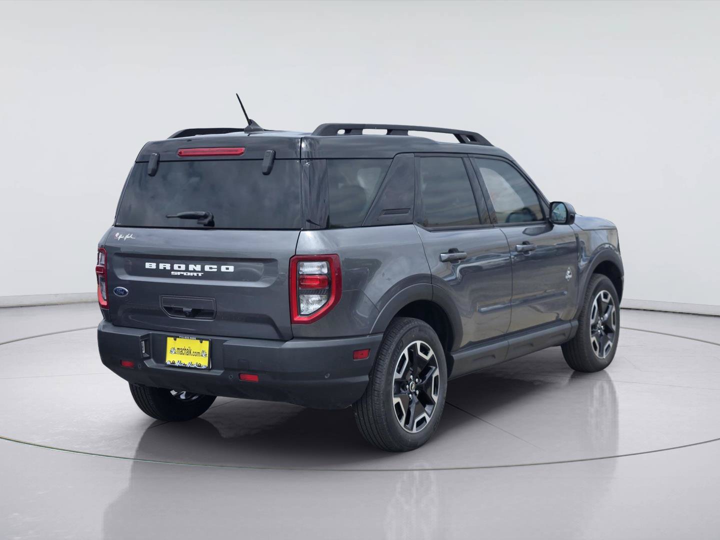 Certified 2024 Ford Bronco Sport Outer Banks w/ Tech Package AWD/4WD image 8