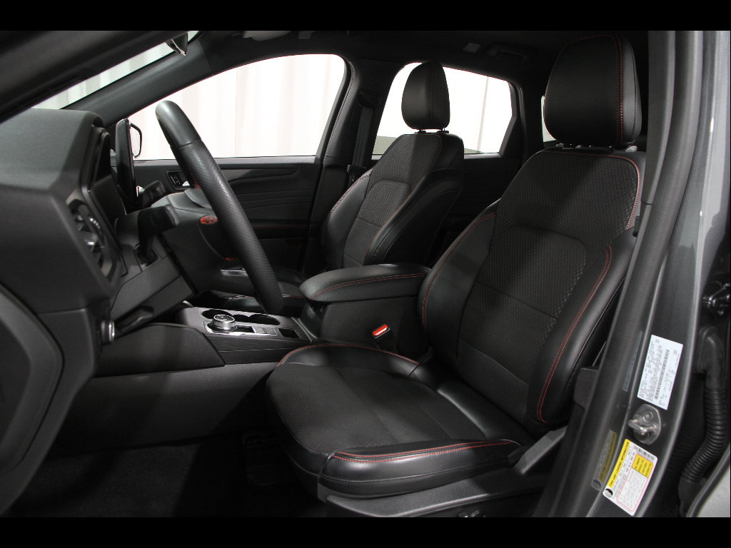 Certified 2023 Ford Escape ST-Line Select w/ Tech Pack #2 AWD/4WD image 5