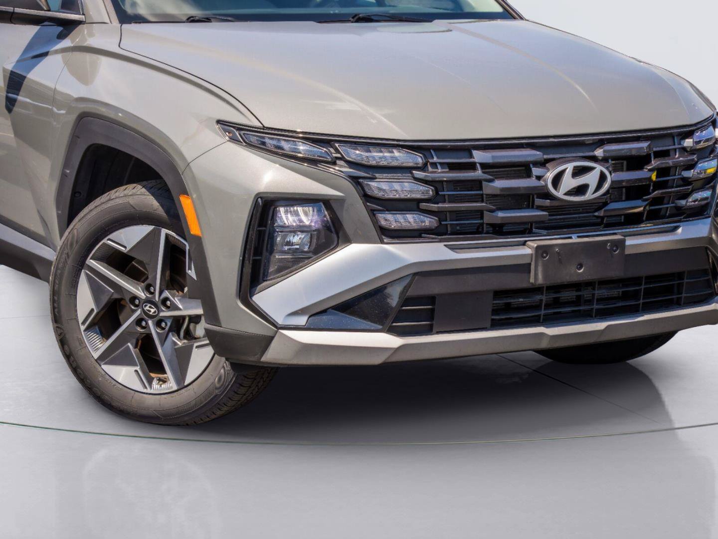 Used 2025 Hyundai Tucson SEL AWD/4WD image 3