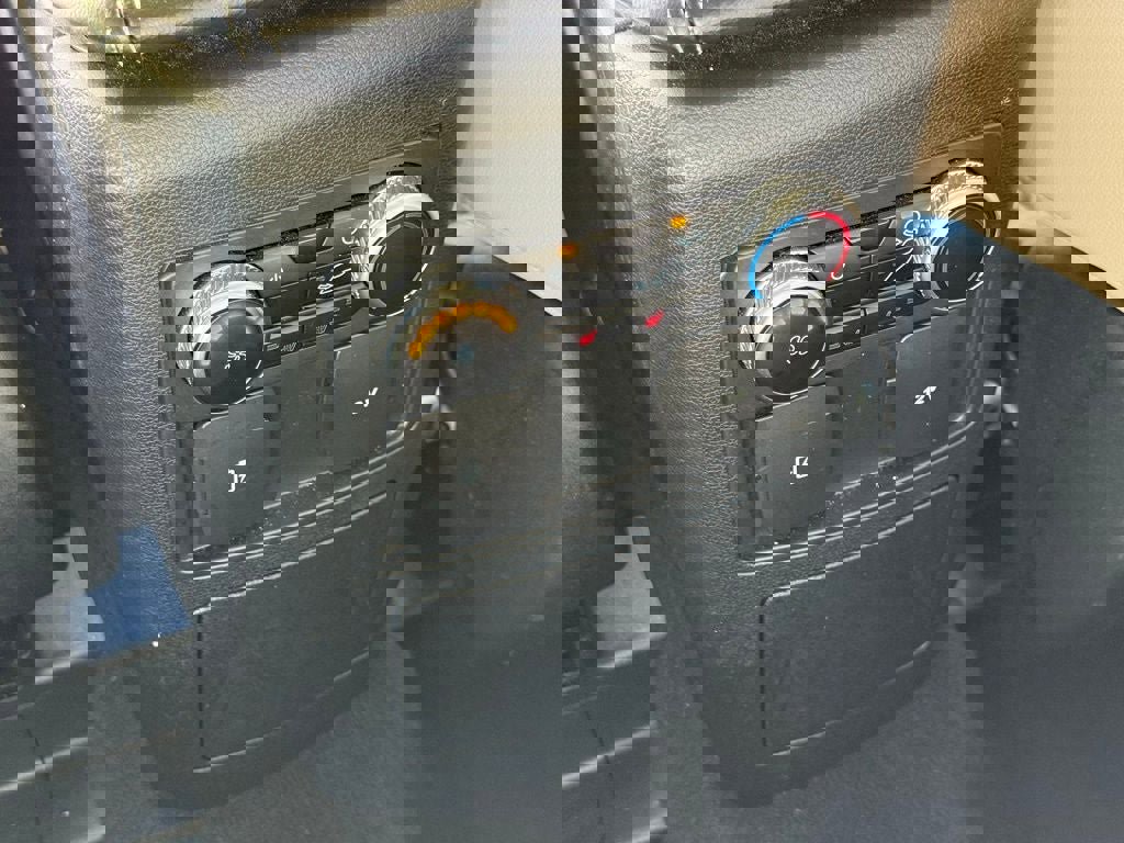 Certified 2023 Ford Explorer Limited image 15