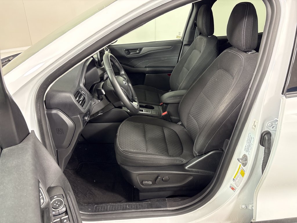 Certified 2023 Ford Escape Active FWD image 31