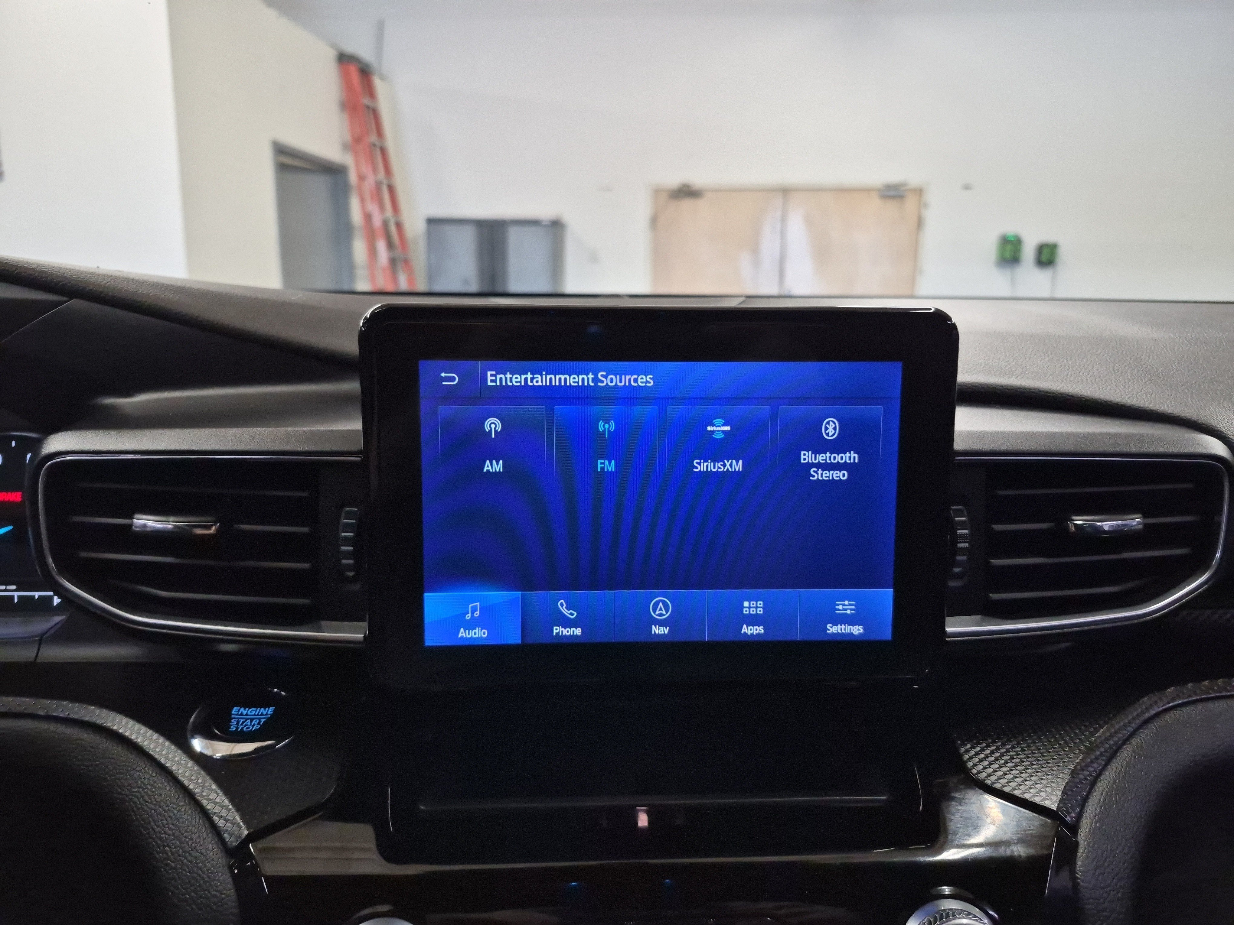 Certified 2022 Ford Explorer ST-Line w/ Class IV Trailer Tow Package AWD/4WD image 37