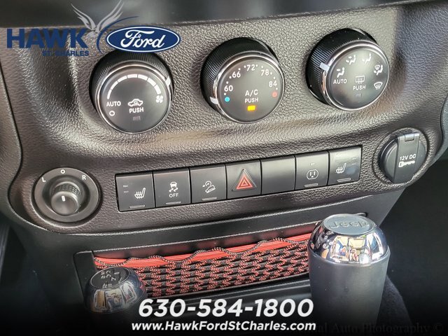 Used 2018 Jeep Wrangler Unlimited Rubicon AWD/4WD image 14