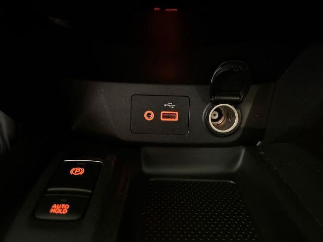 Used 2019 Nissan Rogue SV w/ Premium Package FWD image 28