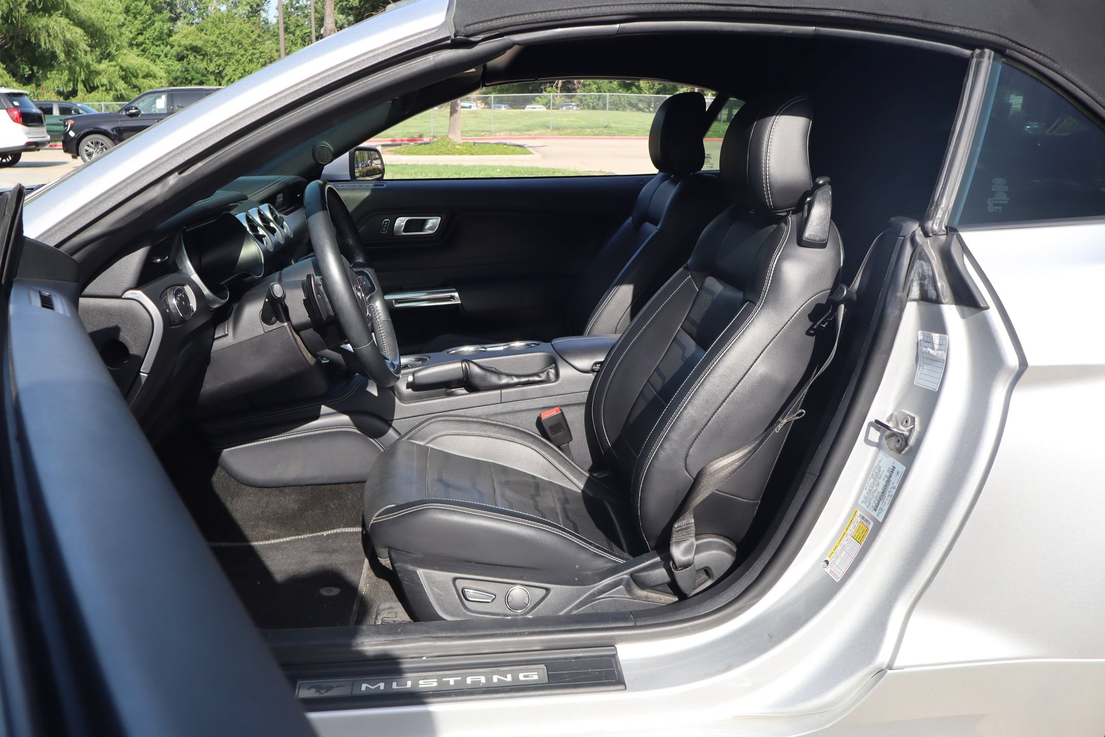 Certified 2018 Ford Mustang Premium w/ Equipment Group 201A RWD image 11