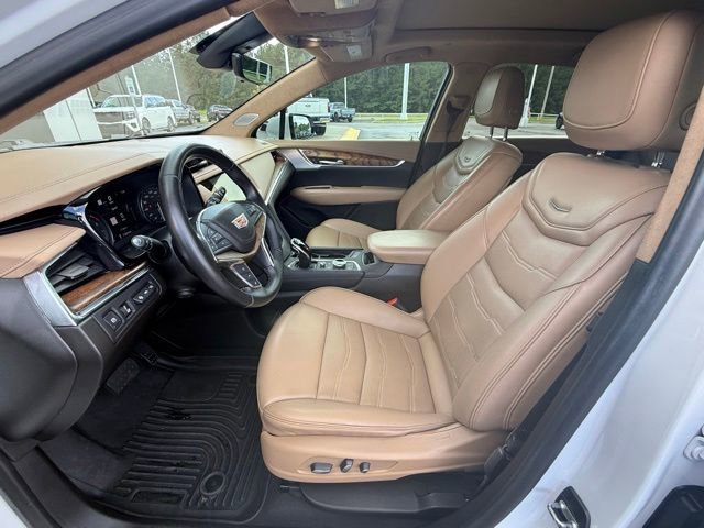 Used 2022 Cadillac XT5 Premium Luxury w/ Platinum Package FWD image 11