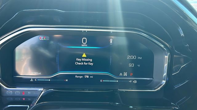 Used 2024 Chevrolet Silverado 1500 LT Trail Boss w/ Convenience Package II image 18