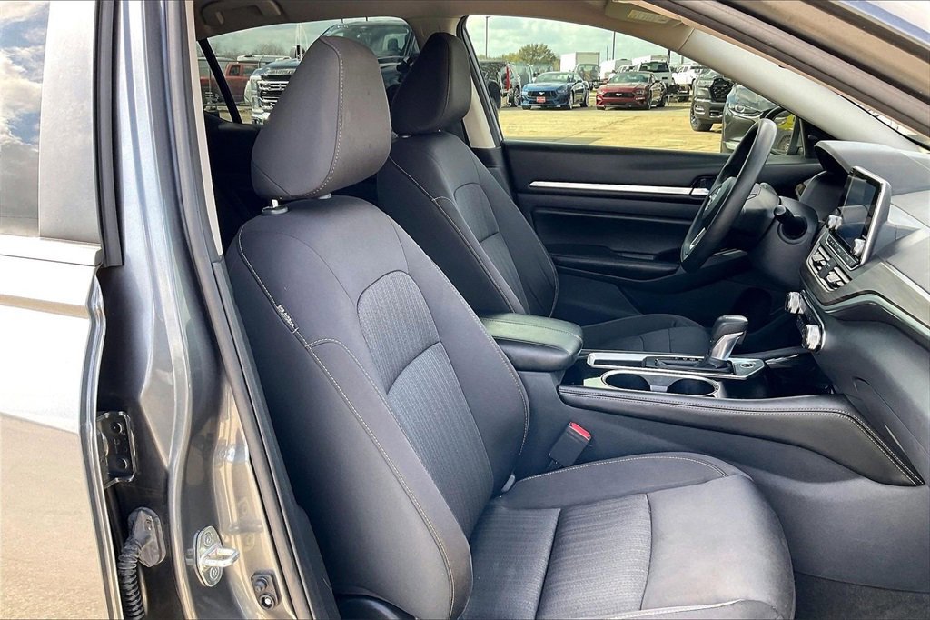 Used 2023 Nissan Altima 2.5 SV image 30