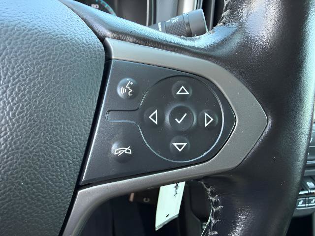 Used 2022 Chevrolet Colorado Z71 w/ Z71 Midnight Edition AWD/4WD image 19