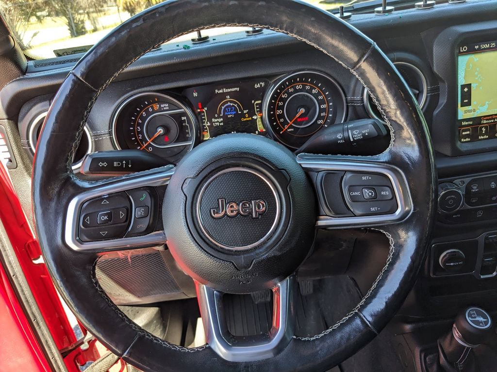 Used 2019 Jeep Wrangler Unlimited Sahara w/ Dual Top Group AWD/4WD image 26