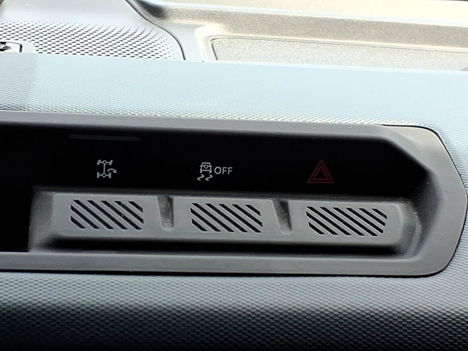 Certified 2024 Ford Bronco Outer Banks AWD/4WD image 18