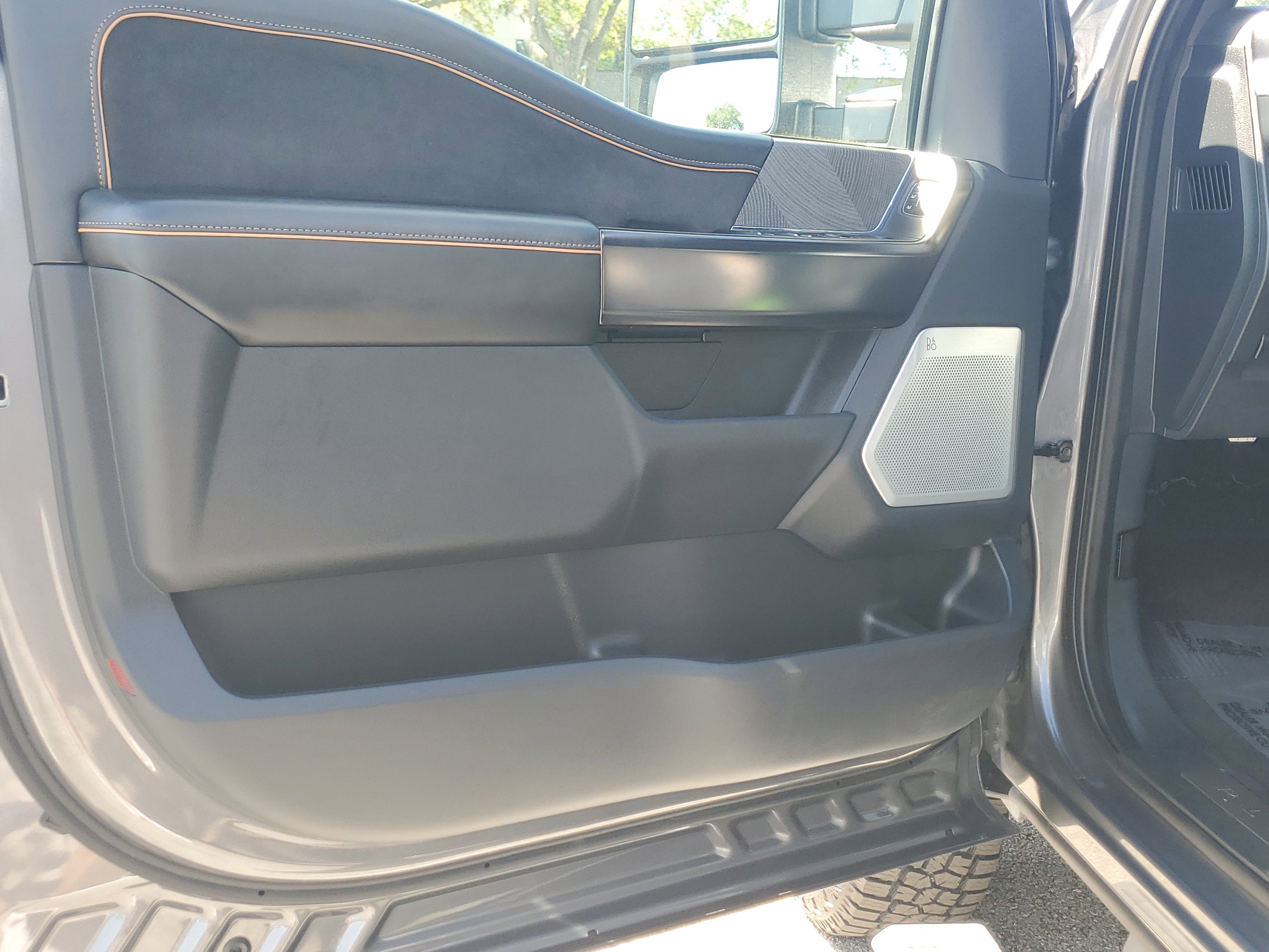 Certified 2024 Ford F250 Platinum image 18