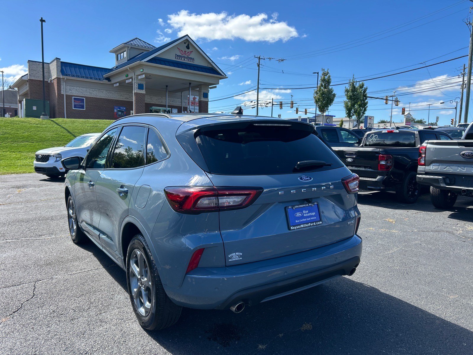 Certified 2023 Ford Escape ST-Line w/ Tech Pack #1 AWD/4WD image 9