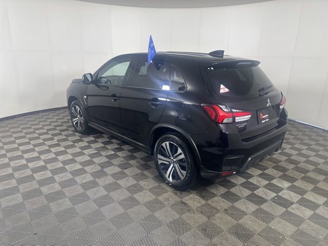 Used 2025 Mitsubishi Outlander Sport ES AWD/4WD image 3