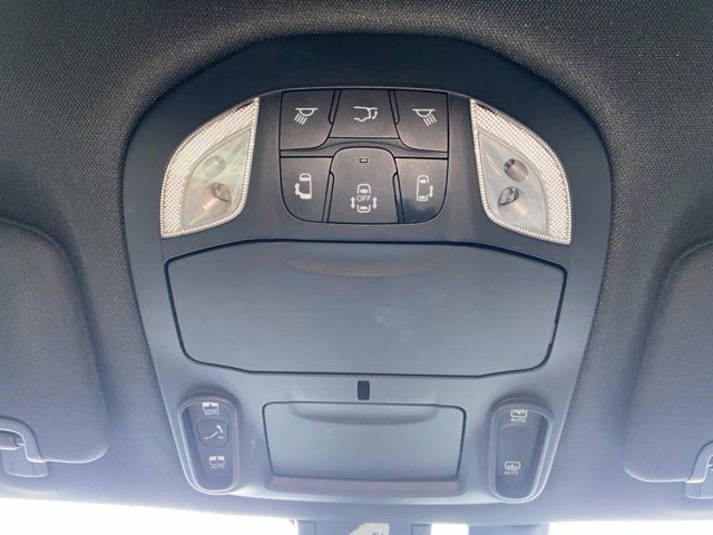 Used 2018 Chrysler Pacifica Touring-L Plus image 14