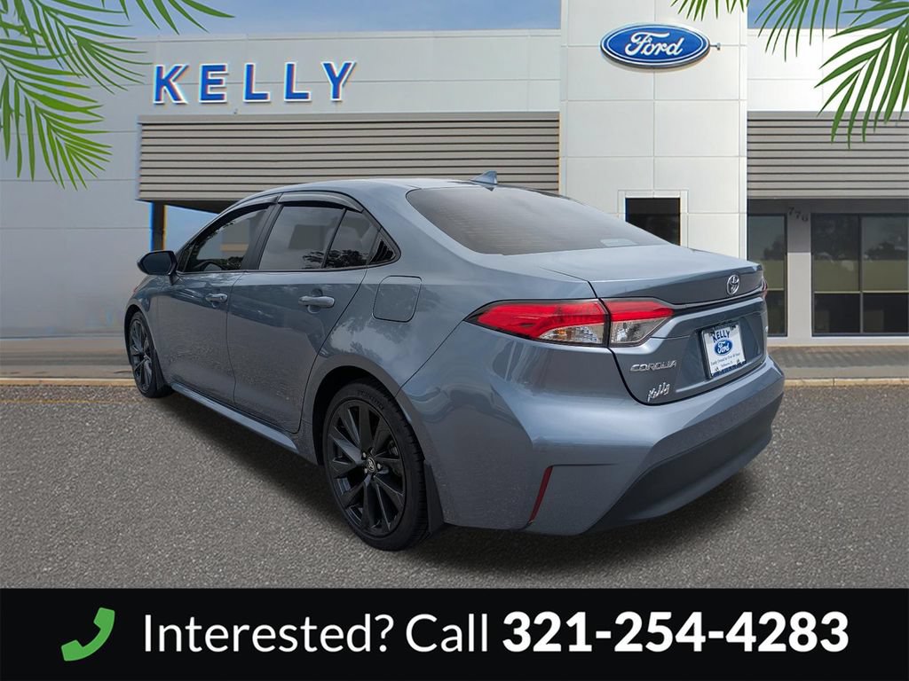Used 2025 Toyota Corolla LE FWD image 8