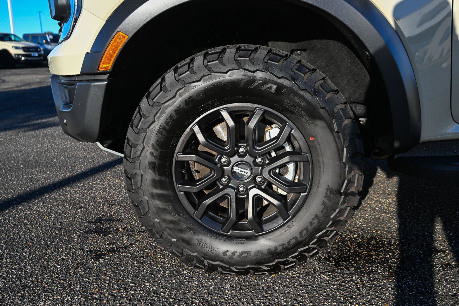 Certified 2025 Ford Ranger Raptor AWD/4WD image 12