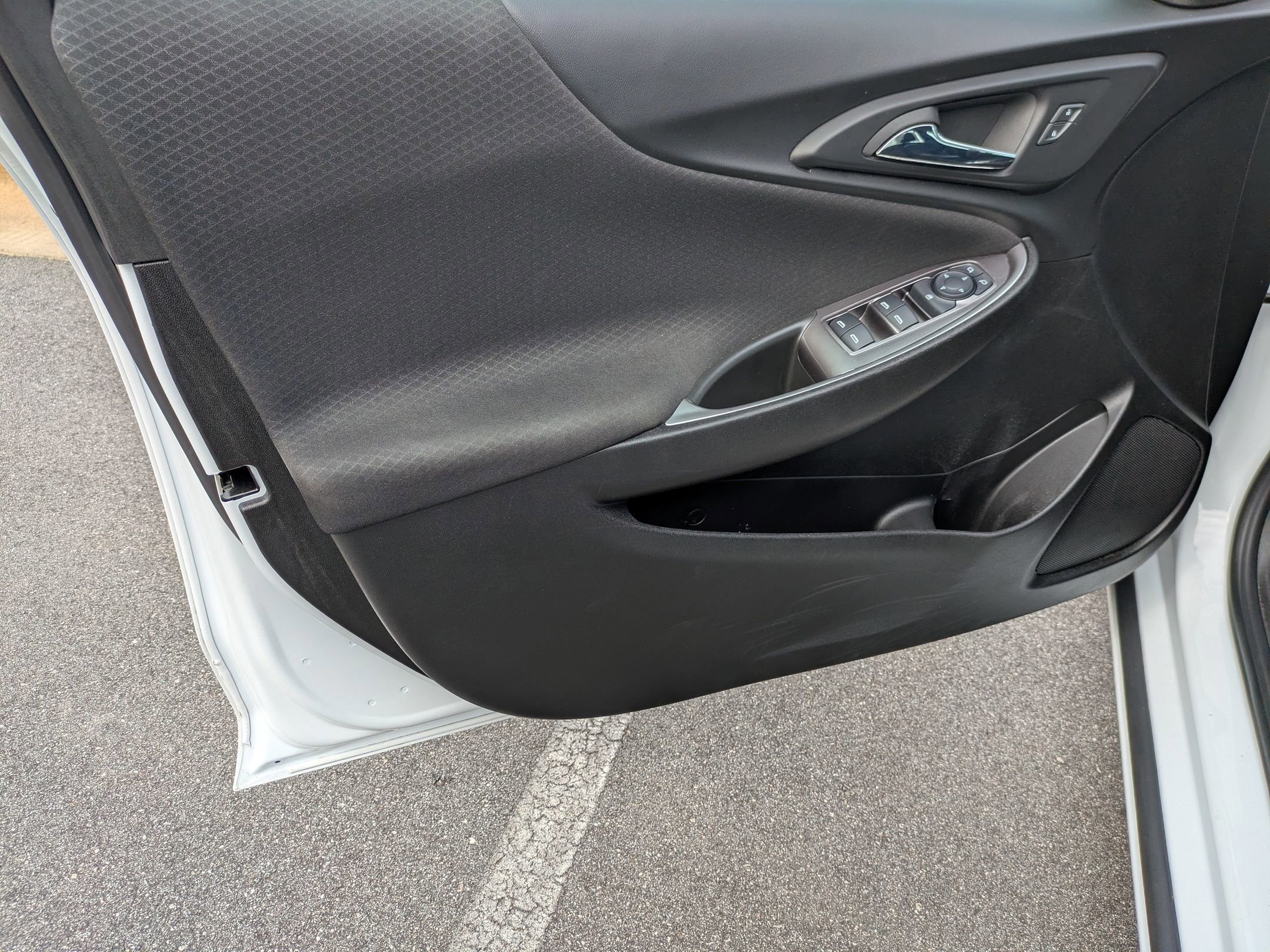 Used 2023 Chevrolet Malibu LS w/ Driver Confidence Package image 10