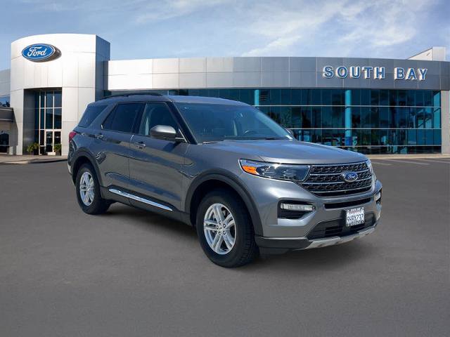 Certified 2023 Ford Explorer XLT w/ Equipment Group 202A RWD image 7