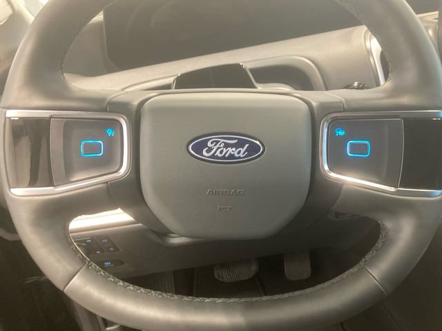 Certified 2025 Ford Expedition Active AWD/4WD image 19