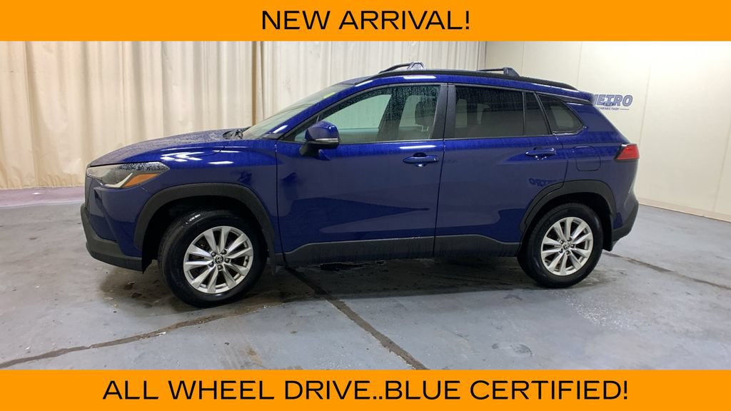 Used 2022 Toyota Corolla Cross LE AWD/4WD image 6