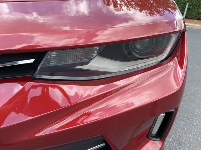 Used 2018 Chevrolet Camaro LT RWD image 39